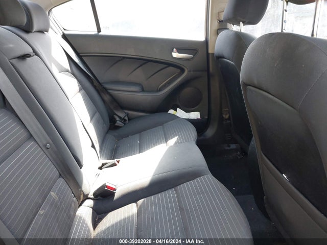 KIA FORTE LX 2017 3KPFL4A72HE111253 Image 8