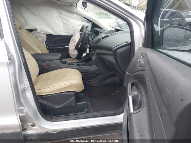 Ford ESCAPE SE 2018 1FMCU9GD3JUB28639 Image 5