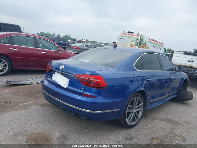 1VWDT7A34HC000701 Volkswagen Passat 1.8t R-line