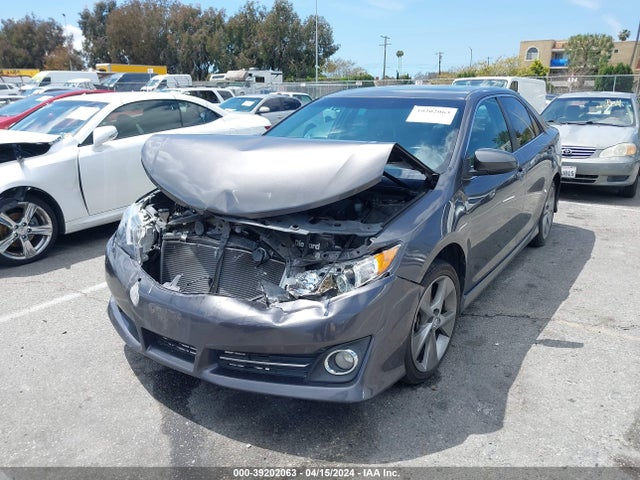 Toyota Camry Se Sport 2014 4T1BF1FK2EU832103 Image 2