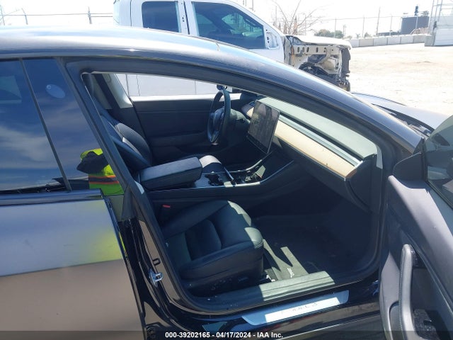Tesla Model 3 Long Range/mid Range/standard Range/standard Range Plus 2019 5YJ3E1EAXKF361679 Image 5