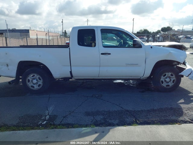 Toyota Tacoma 2015 5TFTX4CN8FX056453 Image 13