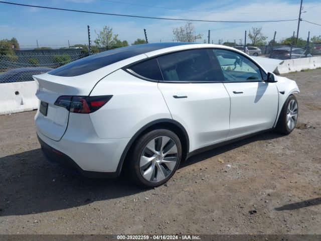 7SAYGDEE8RF982517 Tesla Model Y Long Range Dual Motor All-wheel Drive