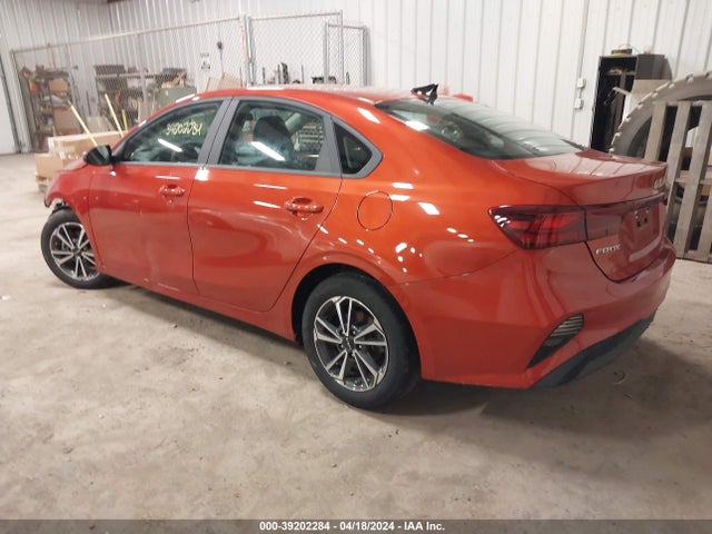 KIA Forte Lxs 2023 3KPF24AD9PE556872 Image 3