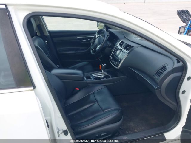1N4AL3AP3JC157391 Nissan Altima 2.5 Sl