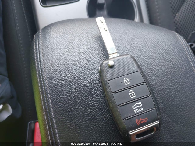 KIA Optima Lx 2019 5XXGT4L34KG350168 Image 11