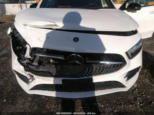 WDD3G4EB5KW010491 Mercedes-Benz A 220