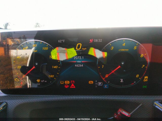 WDD3G4EB5KW010491 Mercedes-Benz A 220