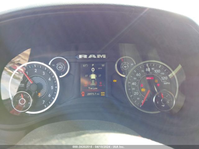 1C6SRFBT6NN338089 RAM 1500 Big Horn Quad Cab 4x4 6'4 Box