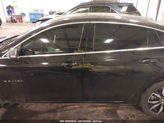 Chevrolet MALIBU LT 2018 1G1ZD5ST6JF111949 Image 14