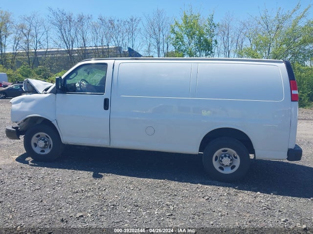 Chevrolet Express 2500 Work Van 2019 1GCWGAFP2K1166887 Image 14