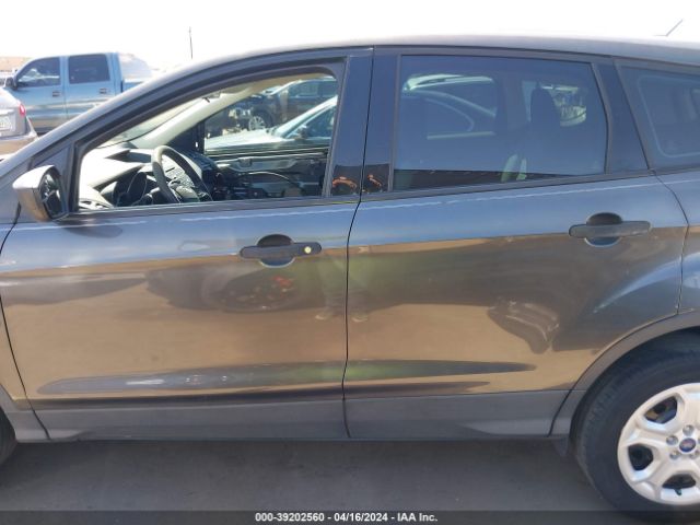 1FMCU0F73JUB44458 Ford ESCAPE S