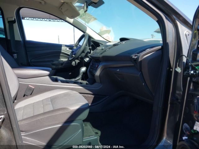 1FMCU0F73JUB44458 Ford ESCAPE S