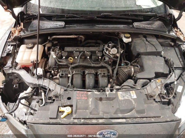Ford FOCUS SE 2017 1FADP3F26HL277338 Image 10