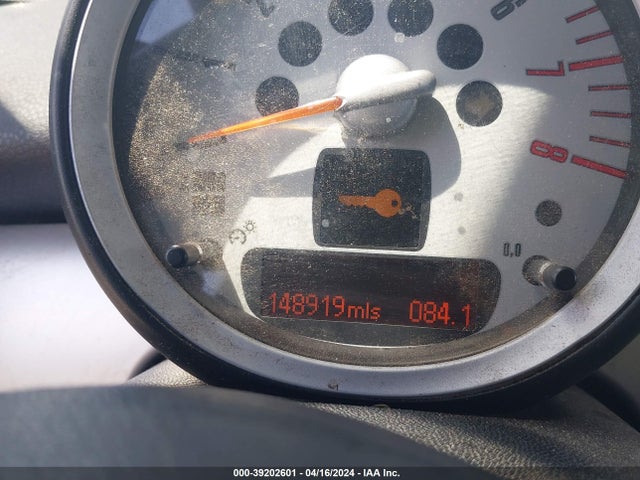 2008 MINI COOPER WMWMF33578TT64853 Photo 6