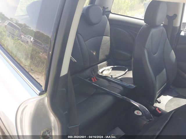 2008 MINI COOPER WMWMF33578TT64853 Photo 7