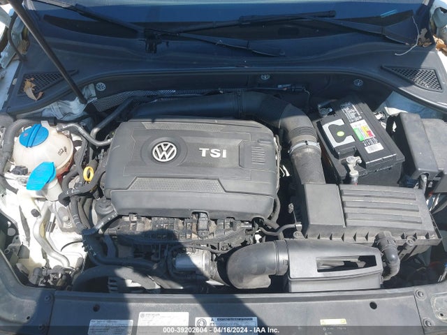 1VWDT7A31HC035762 Volkswagen Passat 1.8t R-line