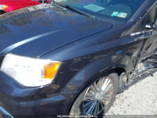 2C4RC1CG8ER233845 Chrysler Town & Country Touring-l