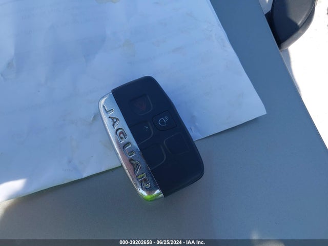 2013 JAGUAR XF SAJWA0ES3DPU04846 Photo 10