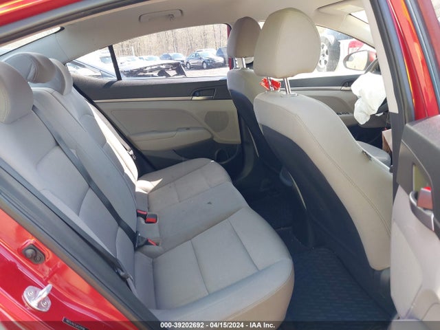 Hyundai ELANTRA SE 2018 5NPD74LF5JH379196 Image 8