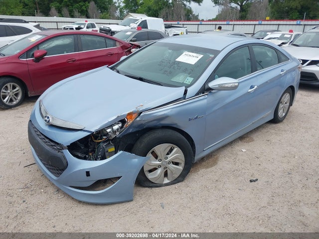 Hyundai SONATA HYBRID 2015 KMHEC4A40FA120367 Image 2