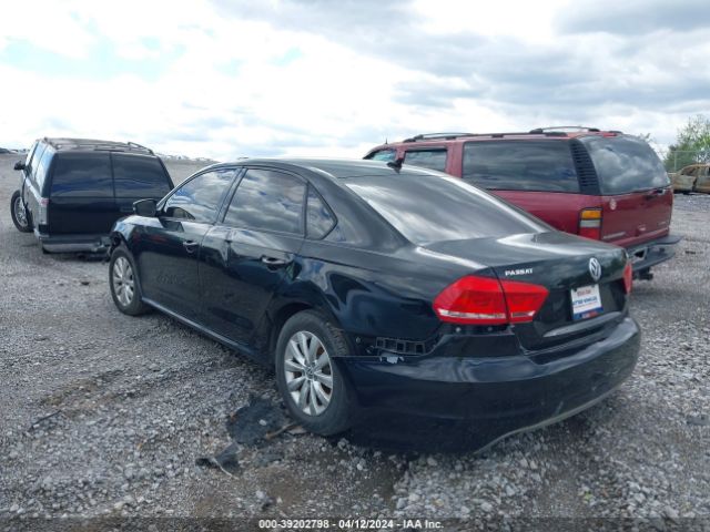 1VWAT7A3XFC037106 Volkswagen Passat 1.8t Wolfsburg Edition