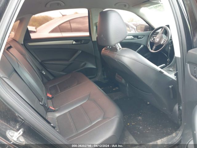1VWAT7A3XFC037106 Volkswagen Passat 1.8t Wolfsburg Edition