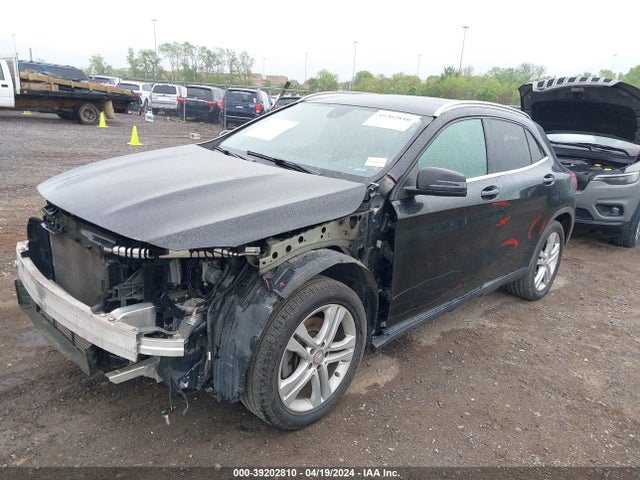 WDCTG4GB2FJ097383 Mercedes-Benz Gla 250 4matic