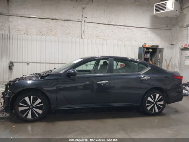 1N4BL4DV3MN329092 Nissan Altima Sv Fwd