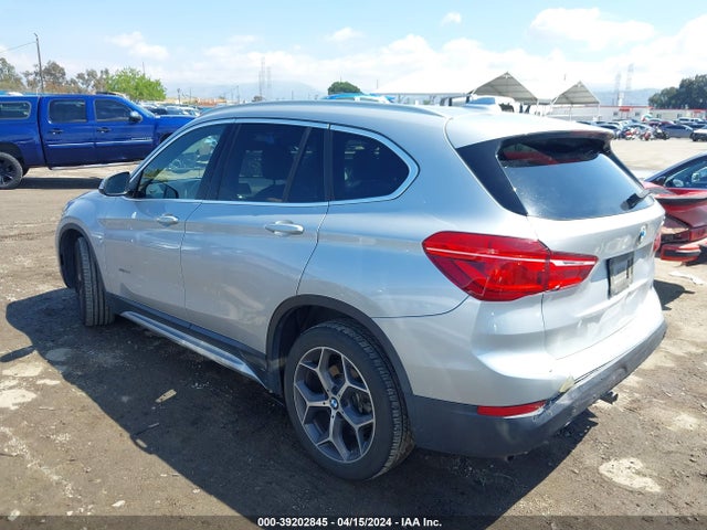 BMW X1 Sdrive28i 2018 WBXHU7C32J5H42576 Image 3
