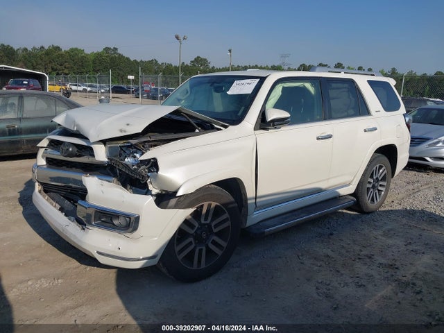 Toyota 4runner Limited 2014 JTEZU5JR7E5082983 Image 2