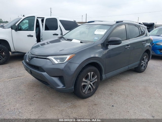 Toyota RAV4 LE 2017 JTMZFREV2HD094756 Image 2