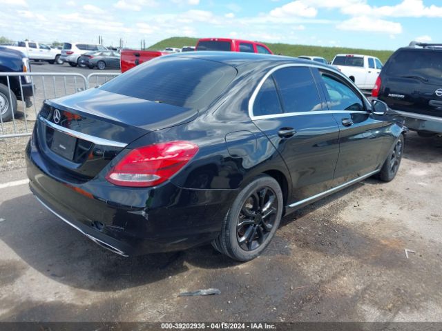 55SWF4JB1GU098983 Mercedes-Benz C 300 Luxury/sport