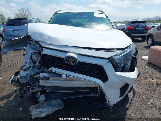 Toyota Rav4 Xle 2023 2T3P1RFV4PC325020 Image 12