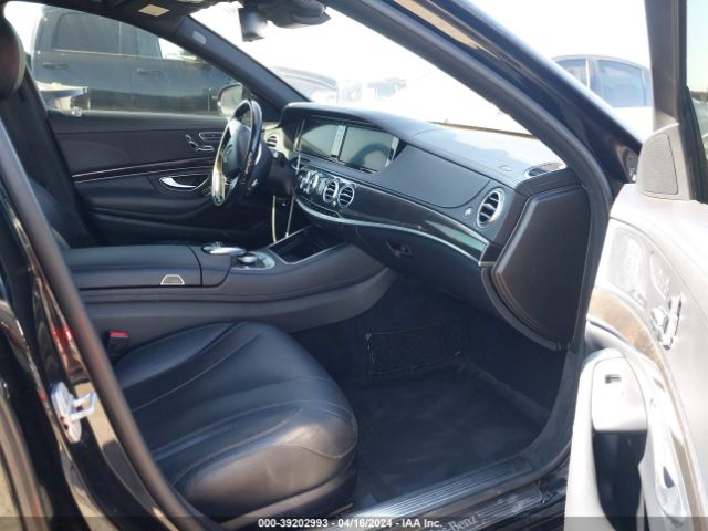 WDDUG8CB9FA188129 Mercedes-Benz S 550