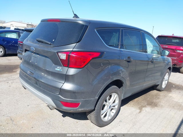 Ford ESCAPE SE 2019 1FMCU9GD1KUB54643 Image 4