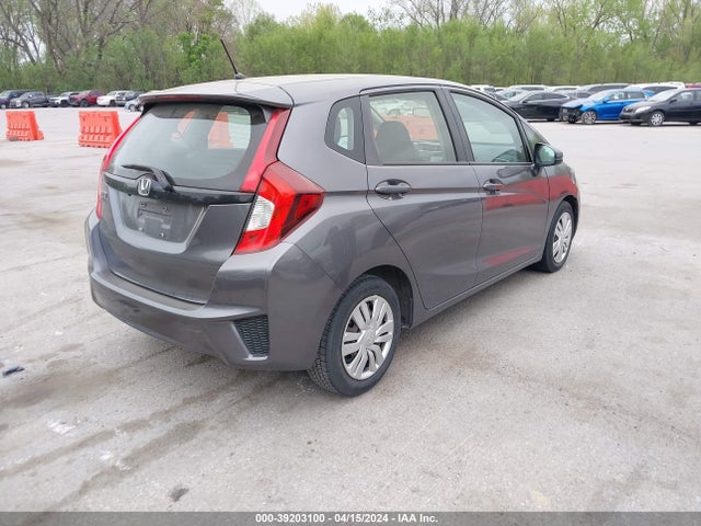 Honda FIT LX 2015 3HGGK5H59FM753328 Image 4