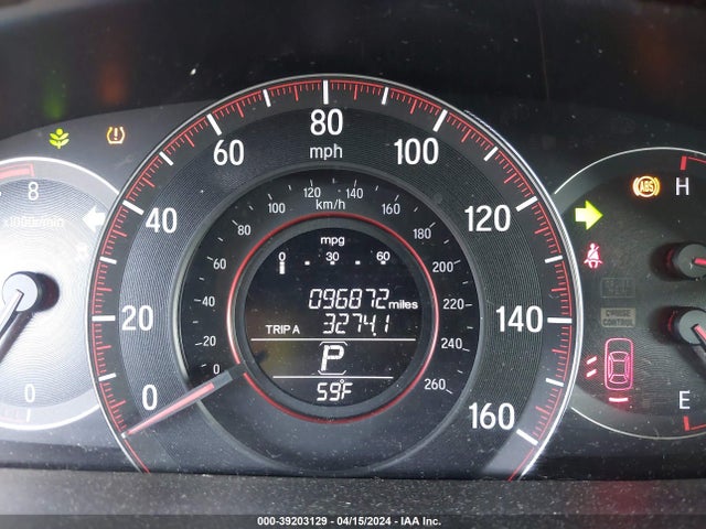 Honda k24w1 2016 1HGCR2F5XGA221208 Image 28