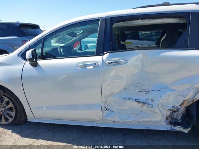 Toyota SIENNA XLE 2023 5TDYSKFC5PS076931 Image 15