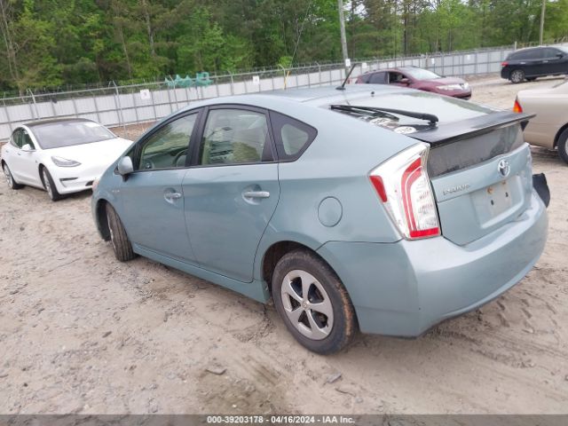JTDKN3DU6E1827267 Toyota Prius Two