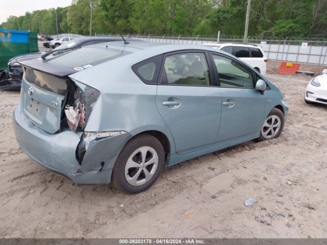 JTDKN3DU6E1827267 Toyota Prius Two