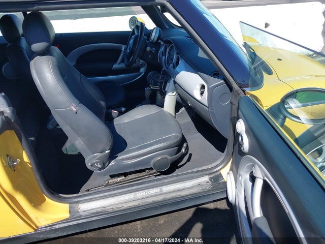 2008 MINI COOPER WMWRF33538TG18714 Photo 4