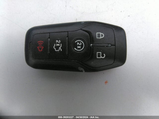 Продажа на аукционе авто 2015 Ford Mustang V6, vin: 1FATP8EM9F5377656, номер лота: 39203227