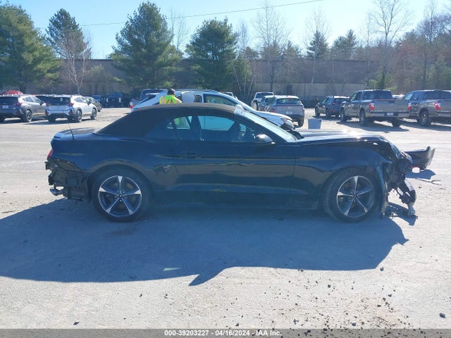 Продажа на аукционе авто 2015 Ford Mustang V6, vin: 1FATP8EM9F5377656, номер лота: 39203227