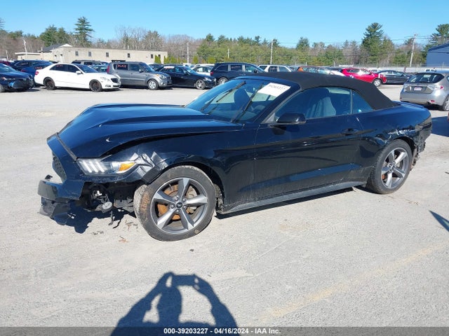Продажа на аукционе авто 2015 Ford Mustang V6, vin: 1FATP8EM9F5377656, номер лота: 39203227