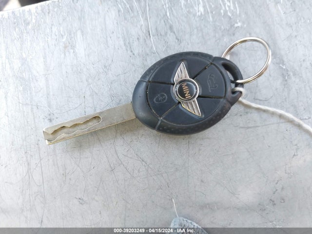 2005 MINI COOPER S WMWRE33575TL10893 Photo 10