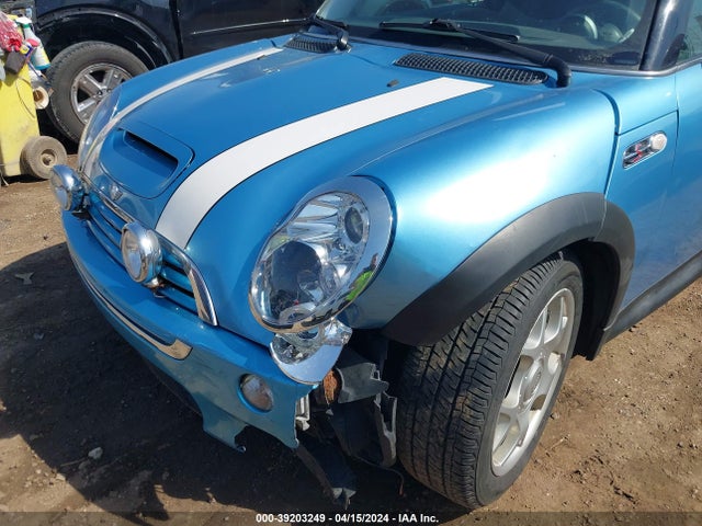 2005 MINI COOPER S WMWRE33575TL10893 Photo 5