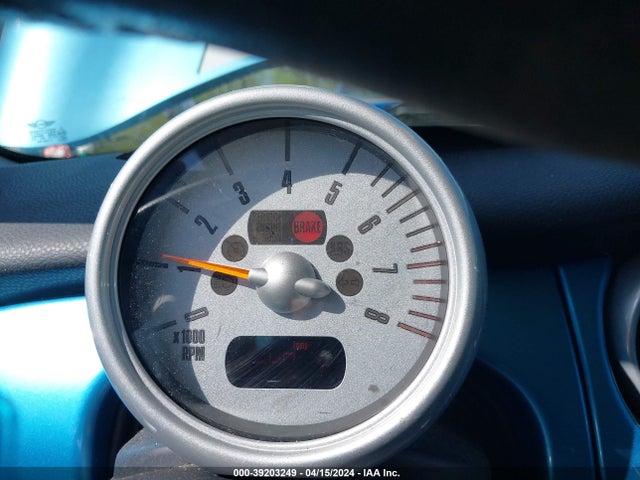 2005 MINI COOPER S WMWRE33575TL10893 Photo 6
