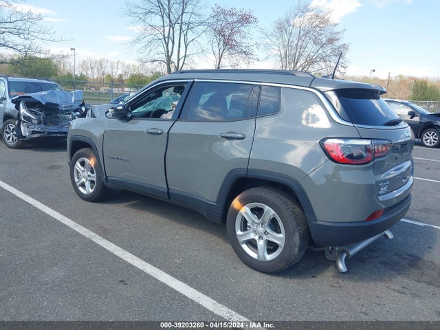 Jeep Compass Latitude 4x4 2023 3C4NJDBNXPT539998 Image 3