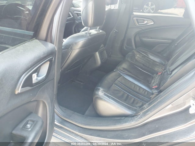 1C3CCCAB8GN168430 Chrysler 200 Limited Platinum